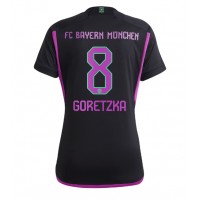 Bayern Munich Leon Goretzka #8 Vieraspaita Naiset 2023-24 Lyhythihainen